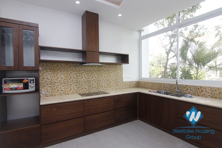 A beautiful and luxury villa for rent in Vinhome Riverside - Long Bien